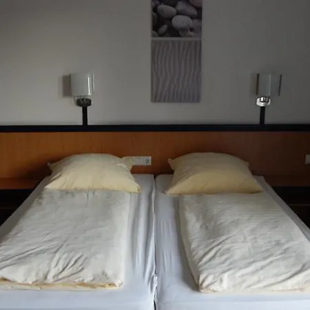 Kings Bootshaus Szálloda 2*